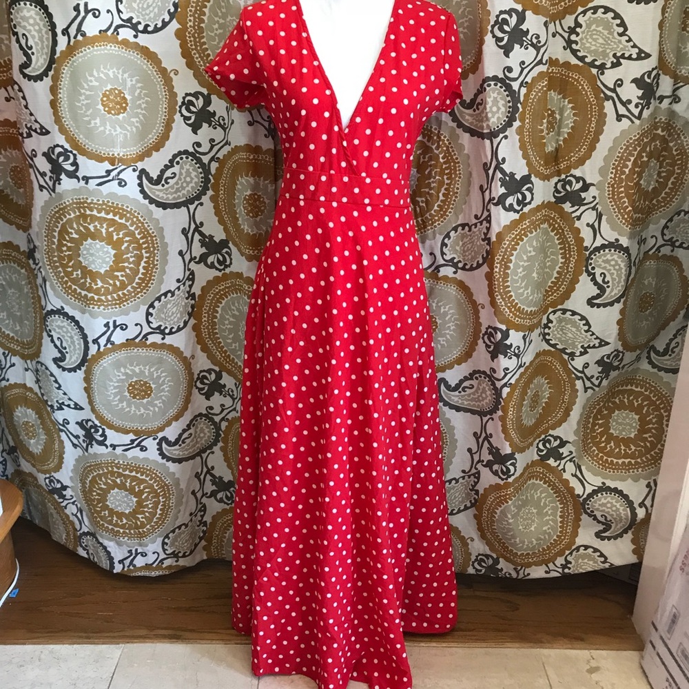 Red polka-dot maxi dress
